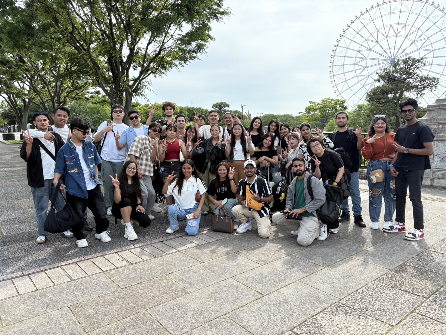 【2年生がオリエンテーション研修旅行に行きました】